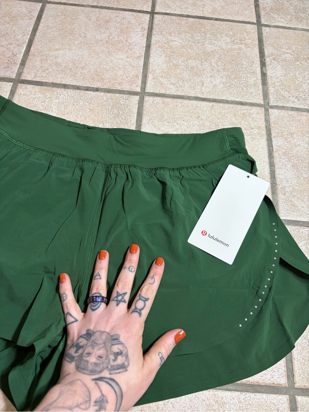 NWT Lululemon Fast & Free High-Rise Split Short 3" (Ivy Grove) Size L - Picture 4 of 8